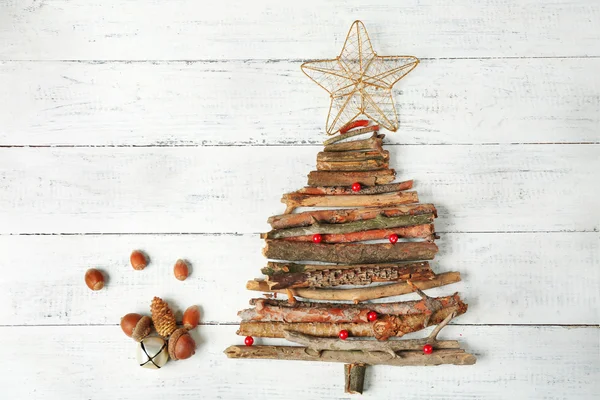Albero di Natale fatto di rami di legno — Foto Stock