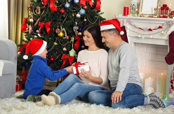 クリスマス家族の肖像画 — ストック写真