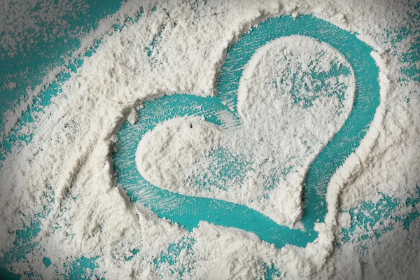 Heart of flour on color — Stock Photo, Image