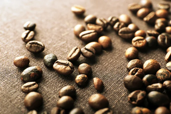 Roasted coffee grains, close-up — Stock Photo, Image