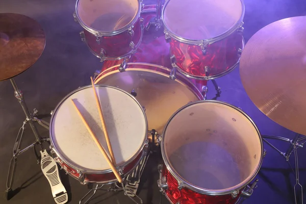 Drums set and sticks, close-up — Stock Photo, Image