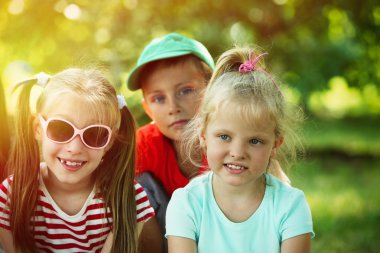 mutlu çocuklar aktif 