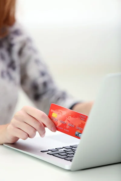 Female making online payment — Stock Photo, Image
