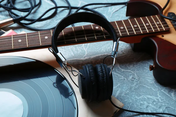 Elektro gitar ve kulaklık — Stok fotoğraf