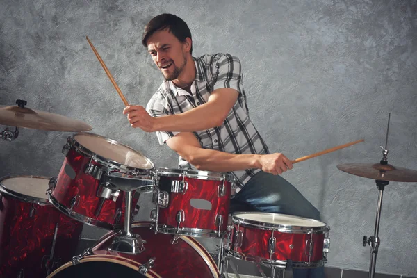 Musician playing drums — Stock Photo, Image