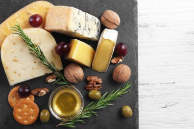 Taze peynir kompozisyon