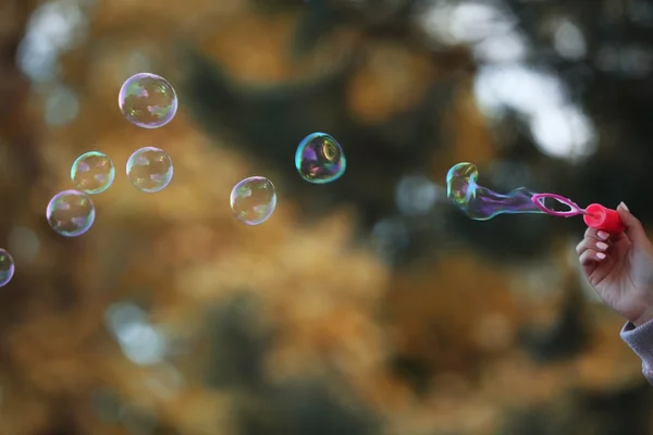 Bulles de savon extérieur — Photo