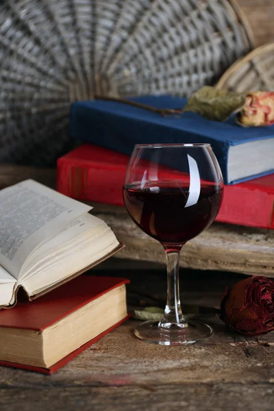 Composição com copo de vinho — Fotografia de Stock