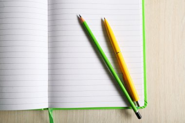 Çizgili not defteri açıldı 