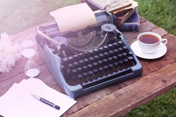 Máquina de escribir negra vintage — Foto de Stock