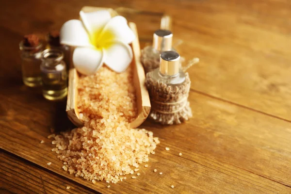 Hermosa composición relax sobre fondo de madera — Foto de Stock