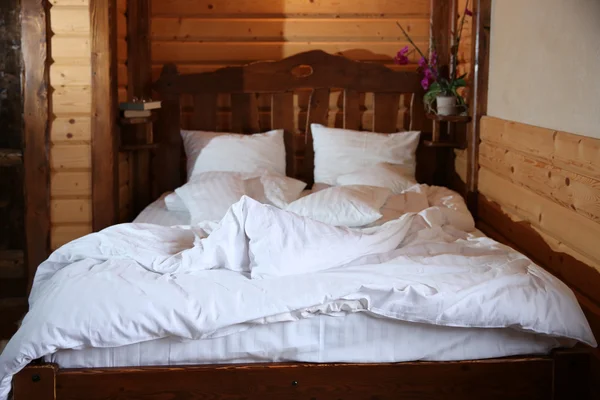Dettaglio camera da letto in legno — Foto Stock