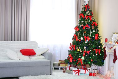 Hediyeli Noel ağacı