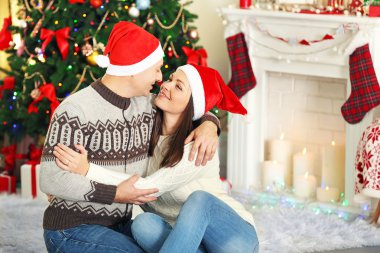 Noel ağacı, mutlu bir aile