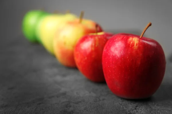 Apples on a table — Stock Photo, Image