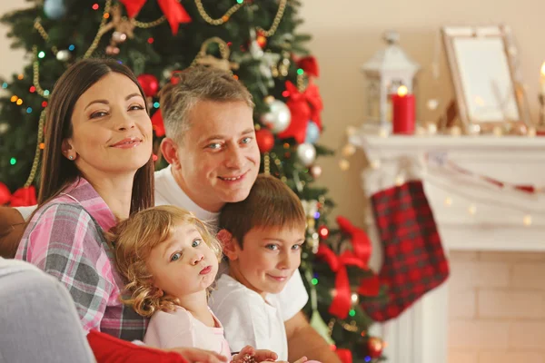Vánoční rodinný portrét — Stock fotografie