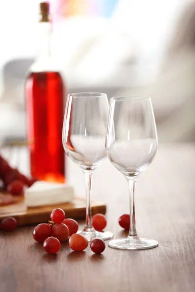 Dva pohárky s hroznovým vínem, detail — Stock fotografie