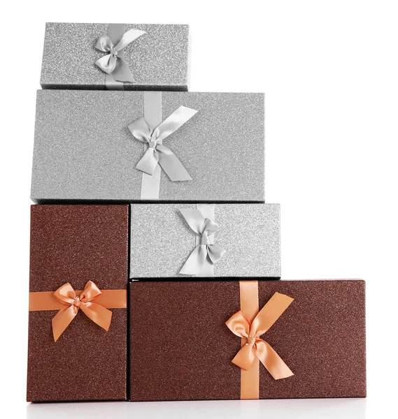 Красиві коричневі та срібні різдвяні подарунки — стокове фото