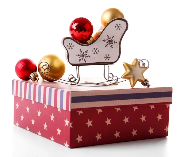 Krásný vánoční dárek s hračkami — Stock fotografie