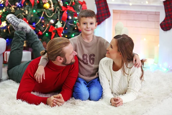 Karácsony családi ünnep living Room — Stock Fotó