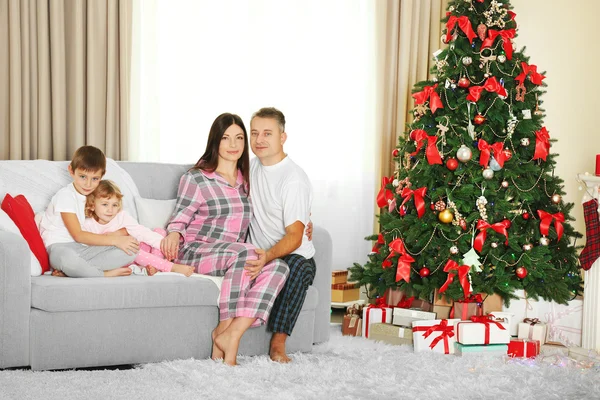 クリスマス家族の肖像画 — ストック写真