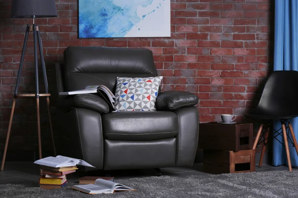 Leather armchair and floor lamp — Stock Photo, Image