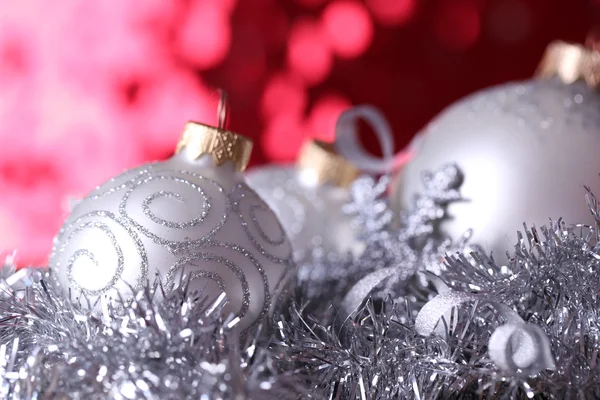 Bella composizione natalizia su sfondo astratto lucido — Foto Stock