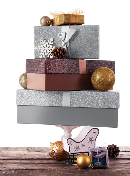 Cajas de regalo de Navidad, aisladas en blanco — Foto de Stock