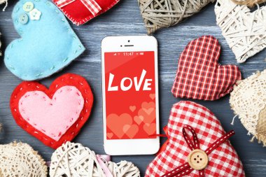 yürekleri beyaz akıllı telefon 