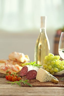 İtalyan yemek ve şarap türleri ile natürmort