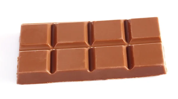 Melk chocolade stukken geïsoleerd op witte achtergrond — Stockfoto