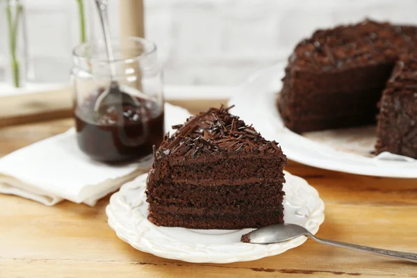 Pastel de chocolate en rodajas —  Fotos de Stock