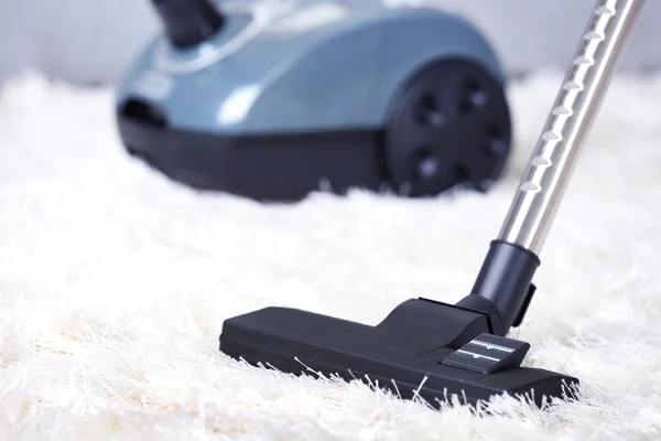 Cleaning concept - vacuum cleaner — Stock Photo, Image