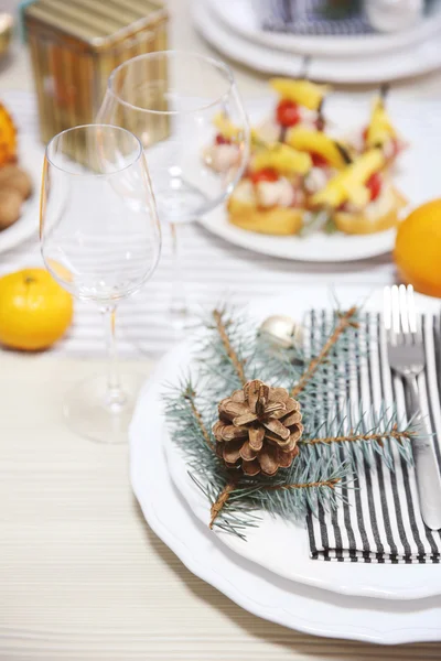 Bestek op een kerst tafel — Stockfoto