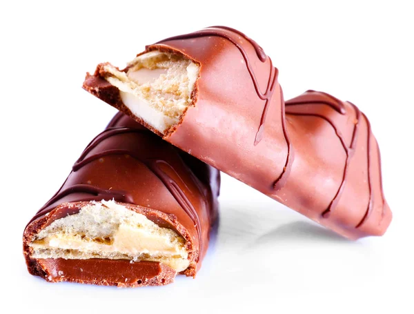 Gebrochene Schokoladenstange, isoliert auf weiß — Stockfoto