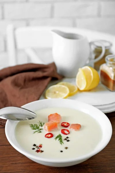 Vynikající lososí krémová polévka — Stock fotografie
