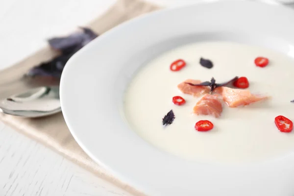 Köstliche Lachscremesuppe — Stockfoto