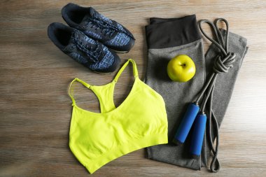 Spor giyim, Ayakkabı