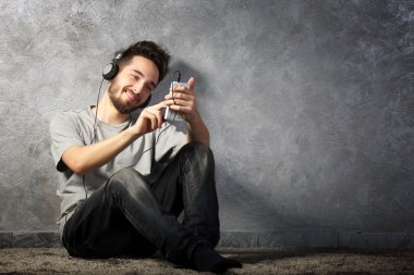 Müzik adam genç sakallı 