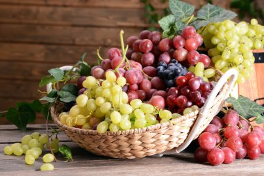 üzüm sepeti ahşap tablo