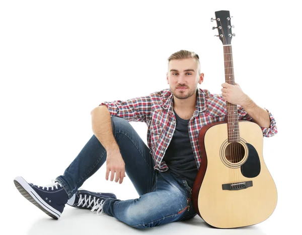 Joven músico con guitarra —  Fotos de Stock