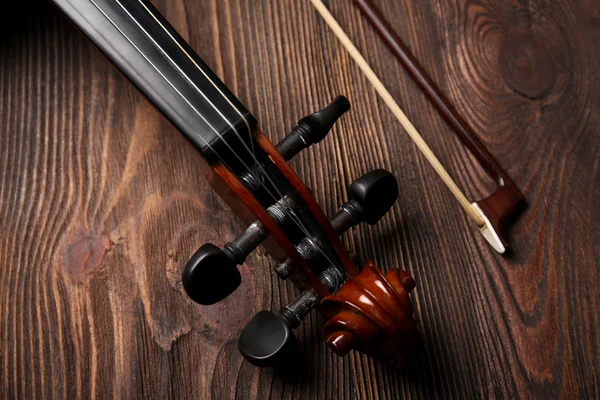 ヴァイオリンの首の木製の背景 — ストック写真