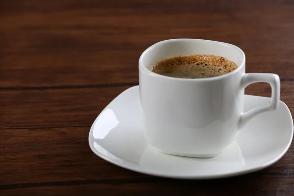 Taza de café en la mesa de cerca — Foto de Stock