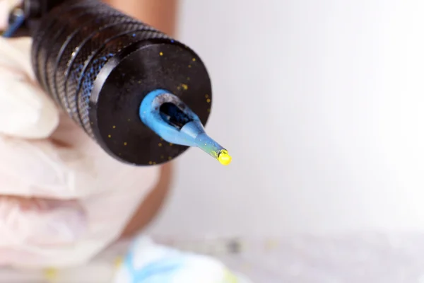 Close up view on tattoo machine — Stock Photo, Image