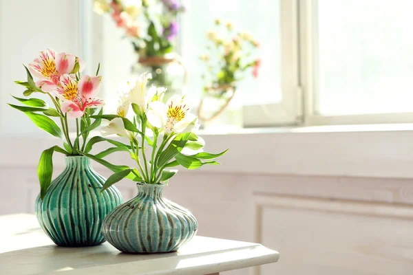 Alstremeria piękne kwiaty — Zdjęcie stockowe