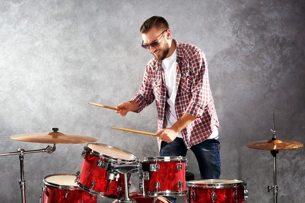 Musician playing drums — Stock Photo, Image