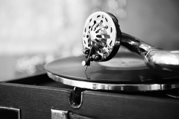 古い蓄音機のクローズ アップ — ストック写真
