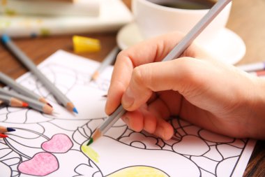 Yetişkin antistress boyama kitabı  