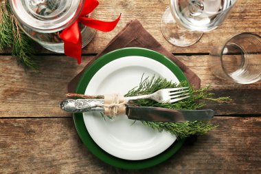 Noel yemeği için ayarla çanak