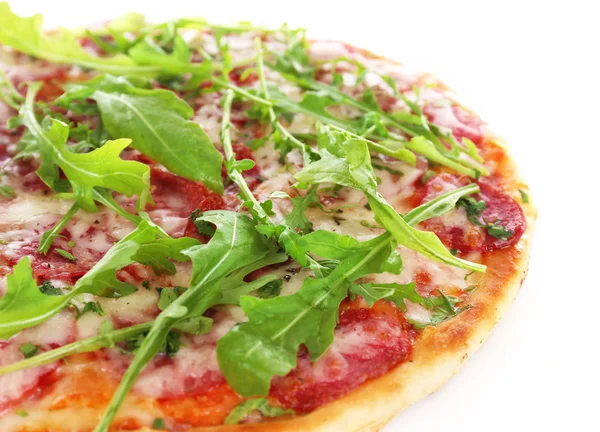 Heerlijke smakelijke pizza met rucola, geïsoleerd op wit — Stockfoto